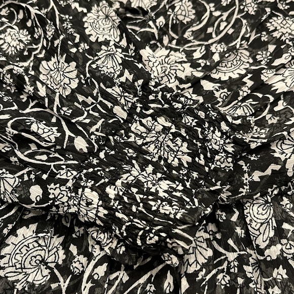 NEW Old Navy | Long-Sleeved‎ V-Neck Smocked Floral Print Blouse | Black | Medium - Picture 9 of 14